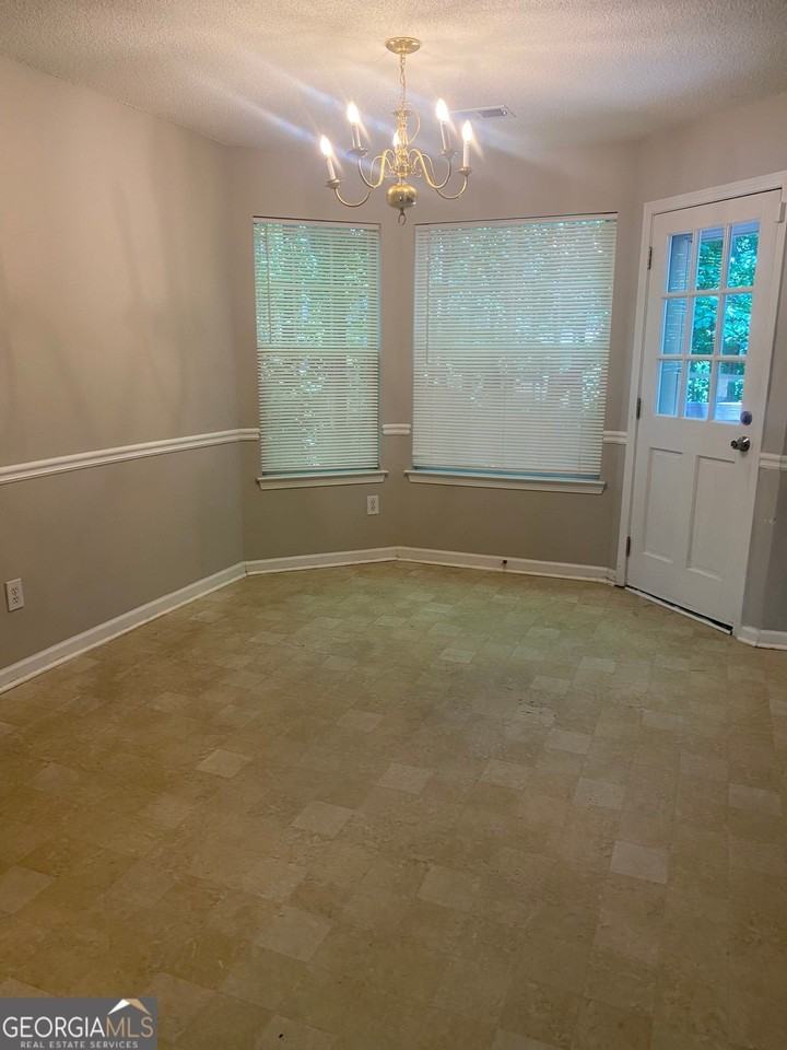 553 Wren Walk - Photo 5 of 12