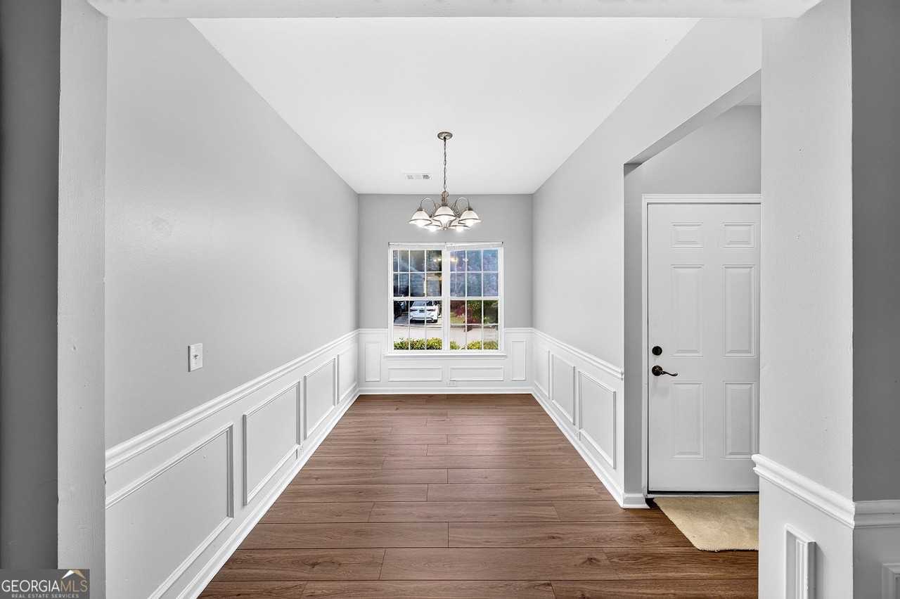 4852 Tangerine Cir - Photo 3 of 39