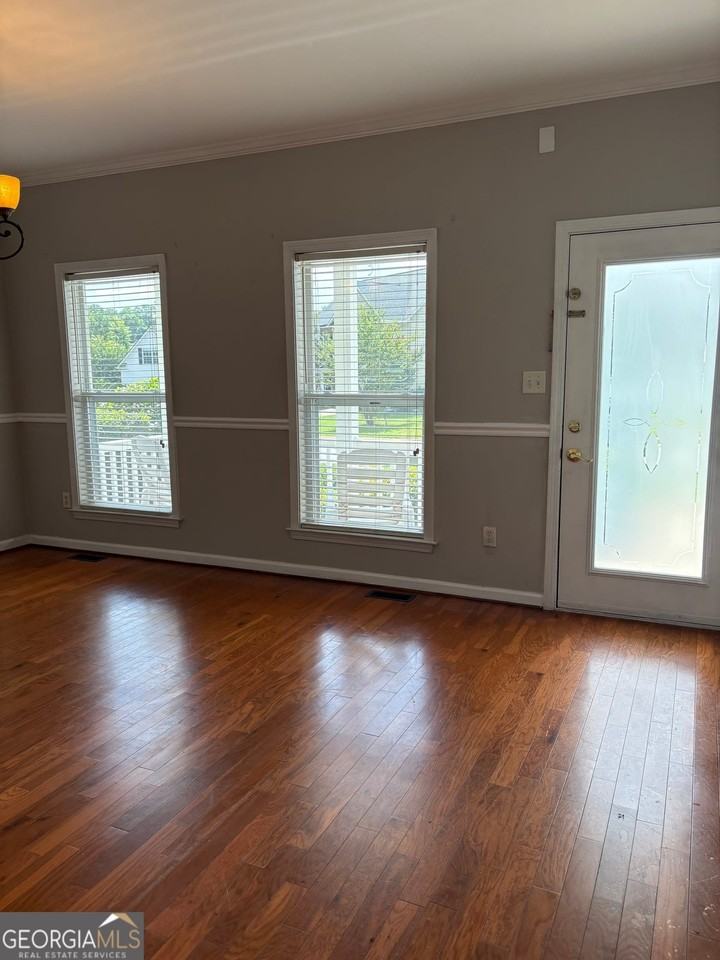 403 St Dunstans Ct - Photo 3 of 37