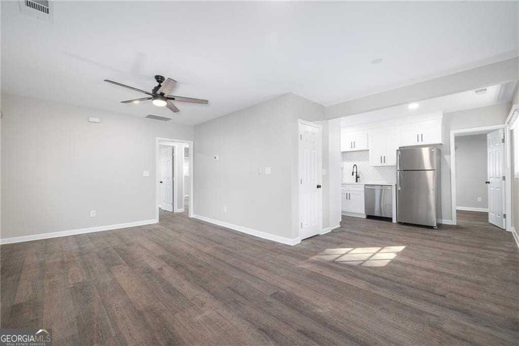 896 Oakland Dr Sw - Photo 5 of 19