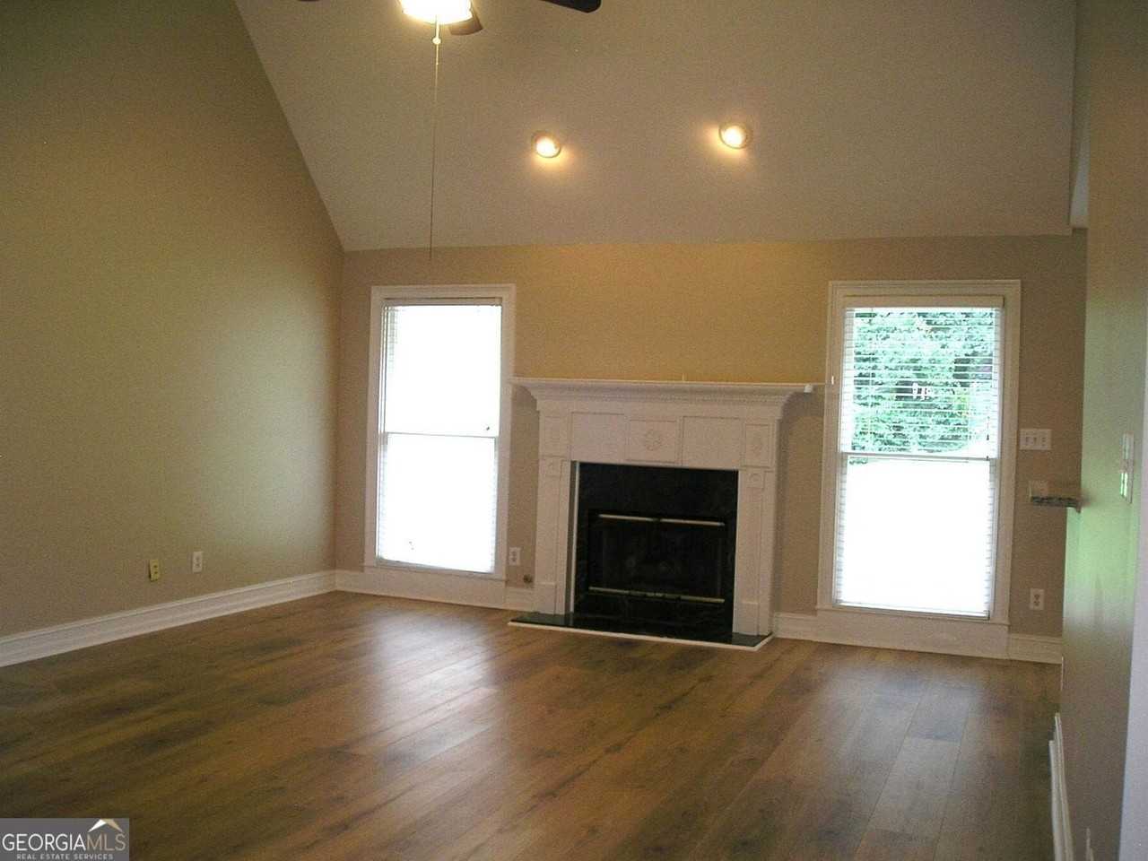 2830 The Terraces Way - Photo 4 of 25