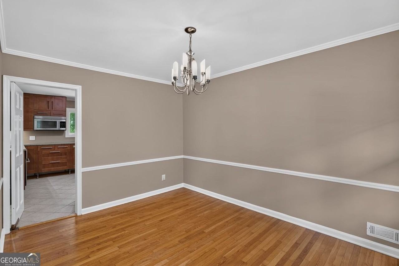 6858 Brandon Mill Rd - Photo 7 of 25