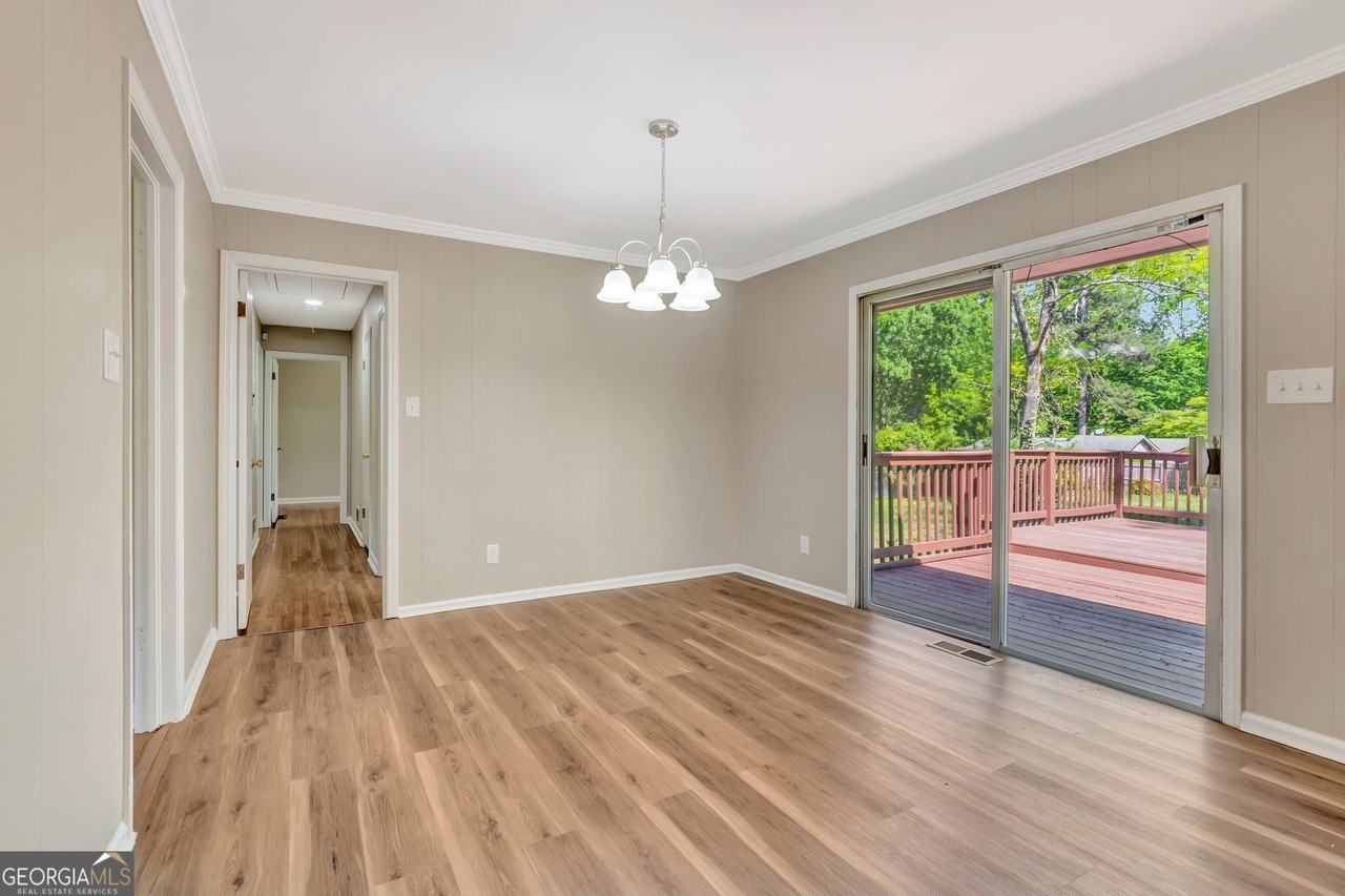 335 Kelly Dr - Photo 7 of 17