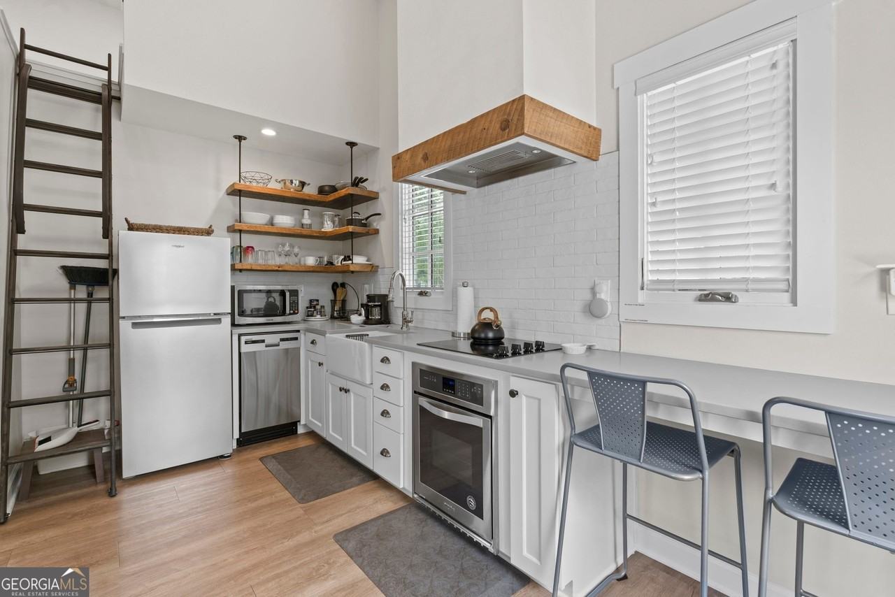 147 Central Ave - Photo 2 of 49