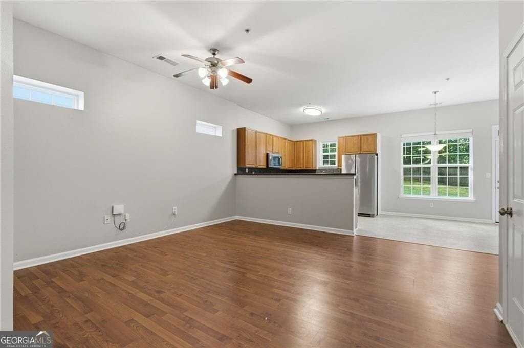 218 Ranier Ct - Photo 6 of 28