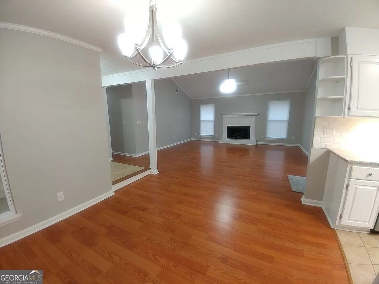 50 Parkmont Dr - Photo 5 of 15