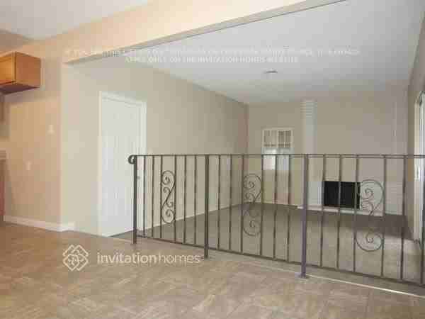 1249 Metten Ave - Photo 2 of 6