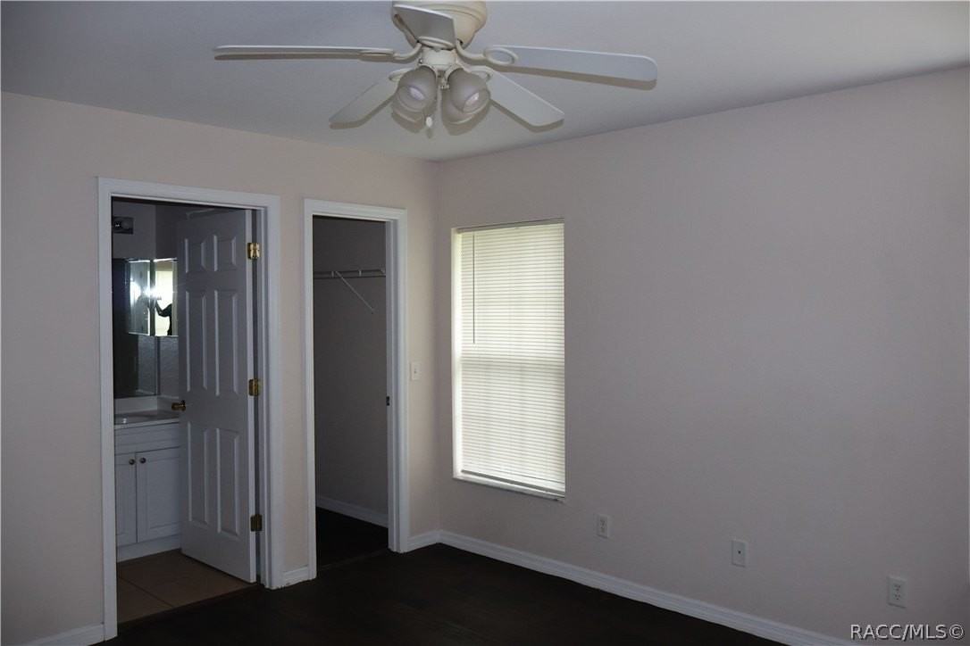 9047 N Travis Dr - Photo 5 of 7