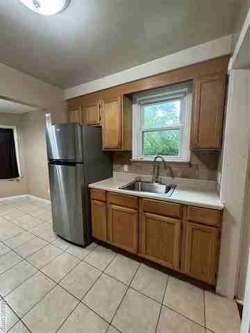 15801 Centralia - Photo 7 of 28