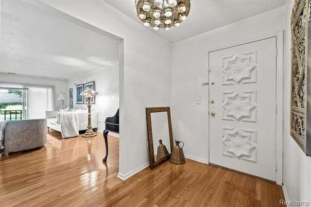 42160 Woodward Ave #18 - Photo 3 of 17
