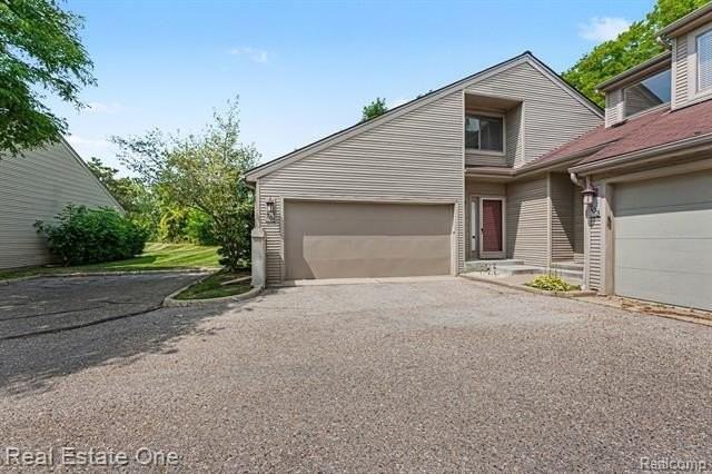 701 Charing Ct - Photo 2 of 26