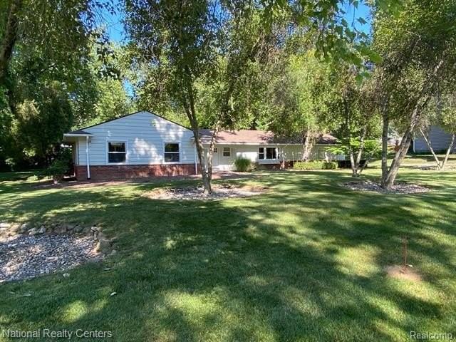 144 W Maryknoll Rd - Photo 3 of 15