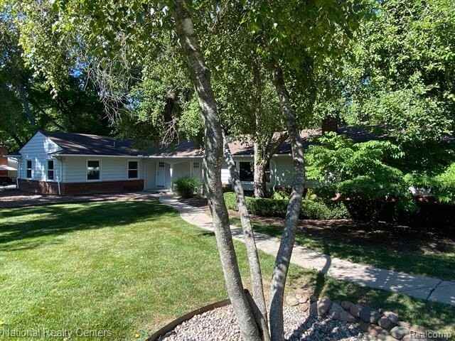144 W Maryknoll Rd - Photo 4 of 15