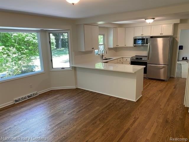 144 W Maryknoll Rd - Photo 5 of 15