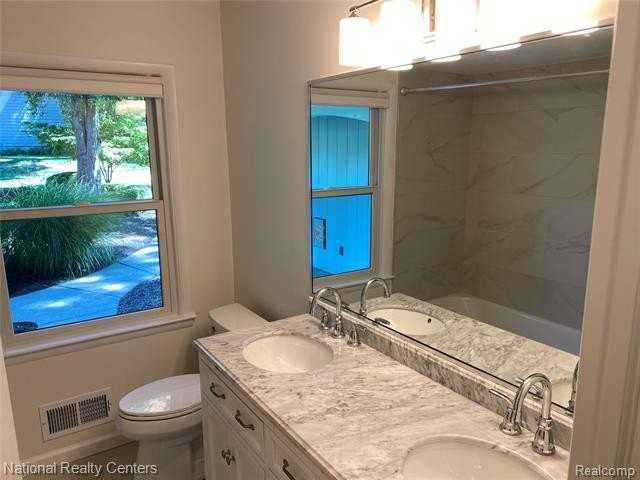 144 W Maryknoll Rd - Photo 6 of 15