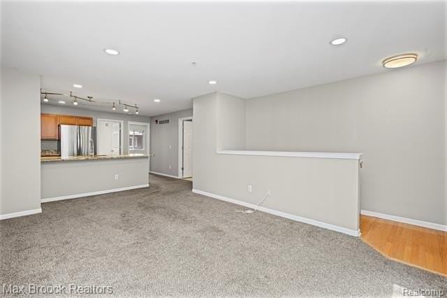 1071 Beaver Run - Photo 7 of 32