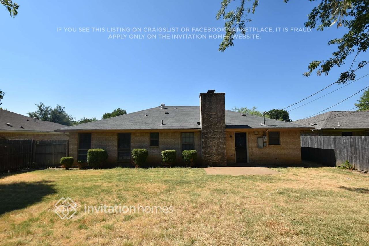 7533 Janetta Dr - Photo 5 of 6