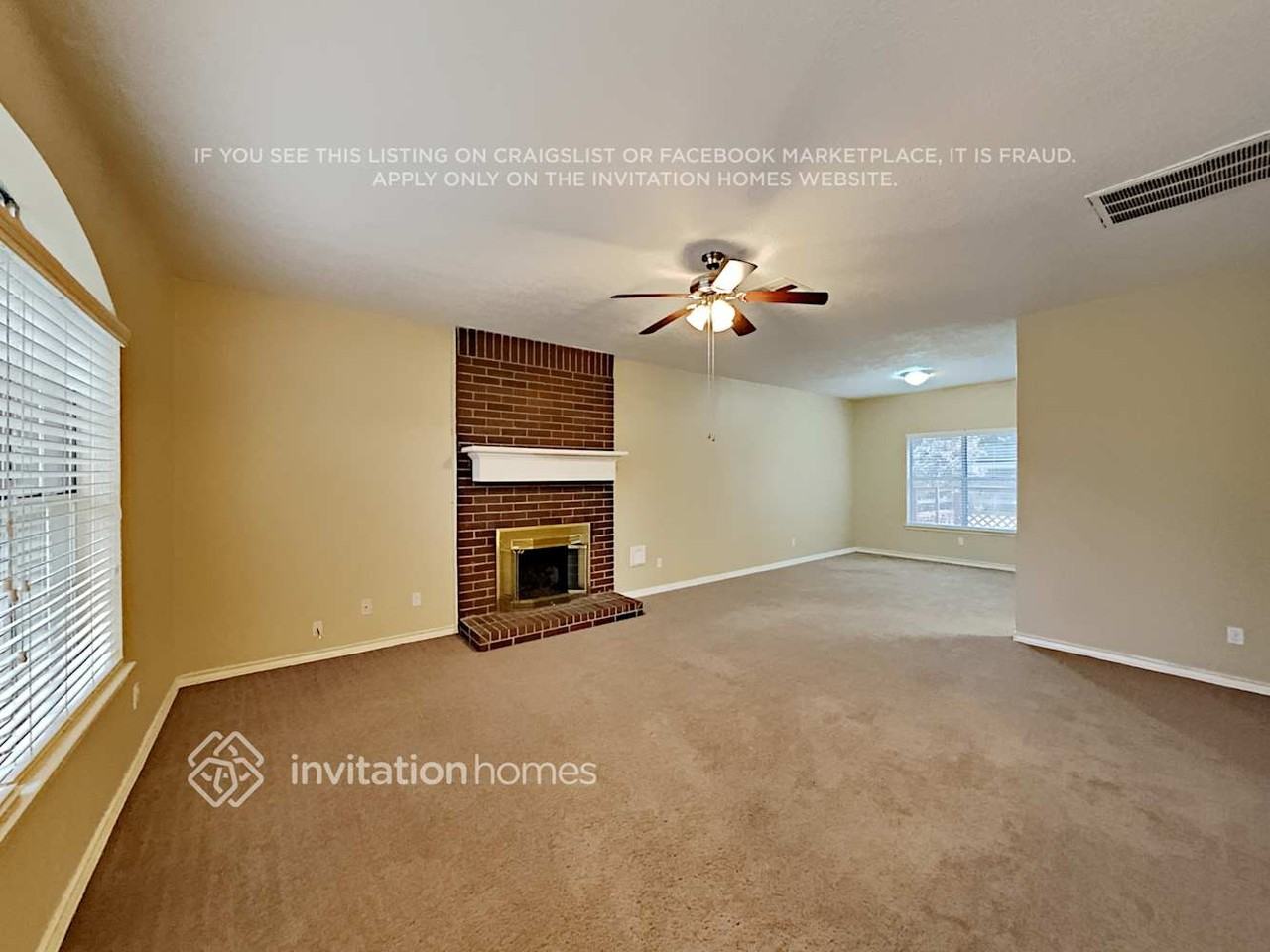 2721 Leroy St - Photo 4 of 19