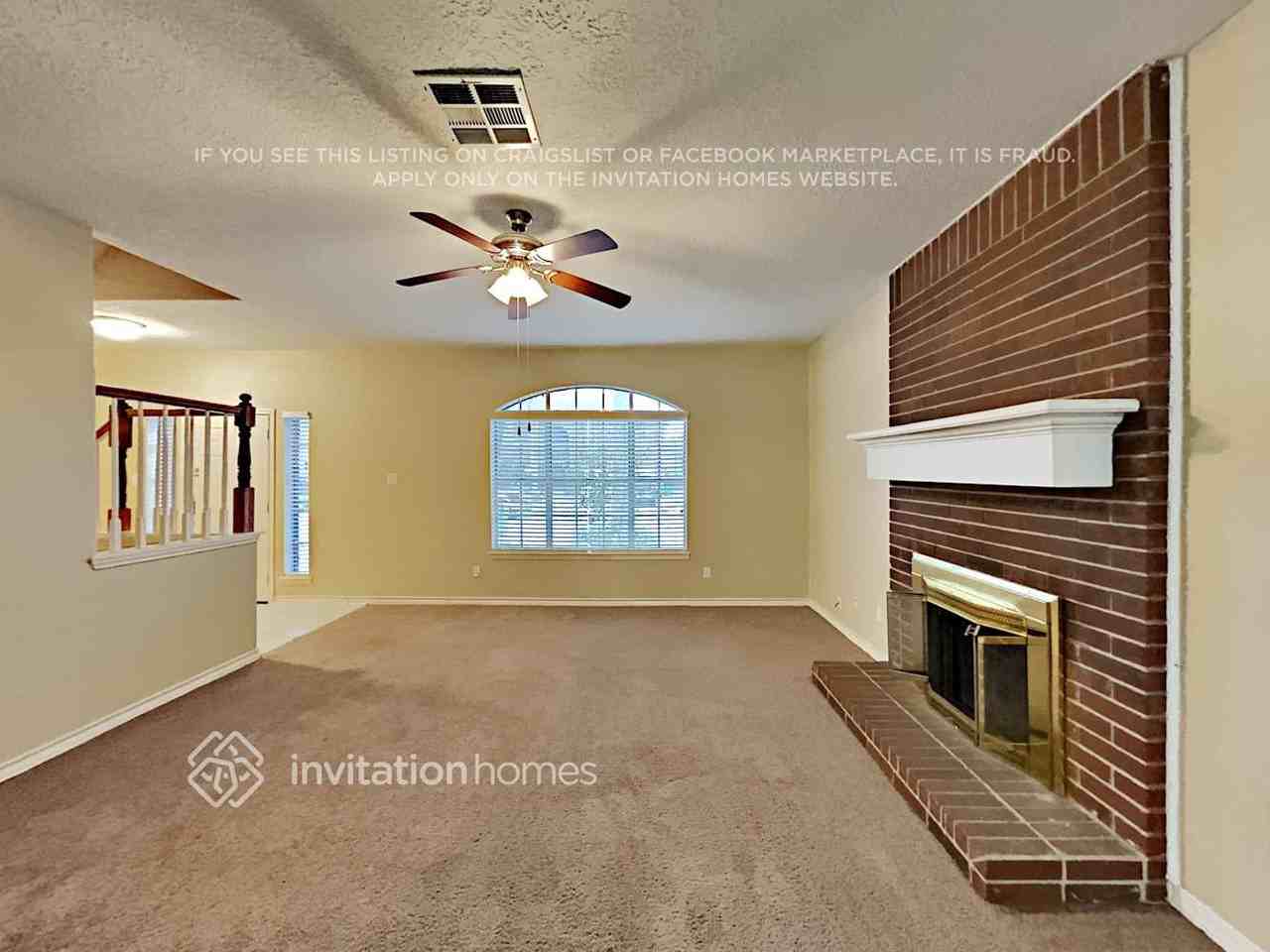 2721 Leroy St - Photo 5 of 19