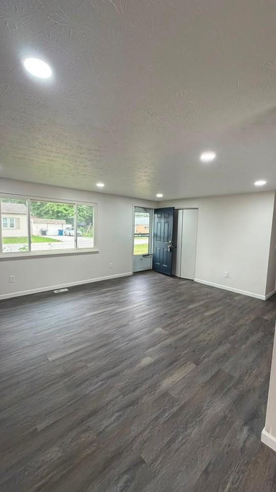5830 Beech Dr #1 - Photo 6 of 17