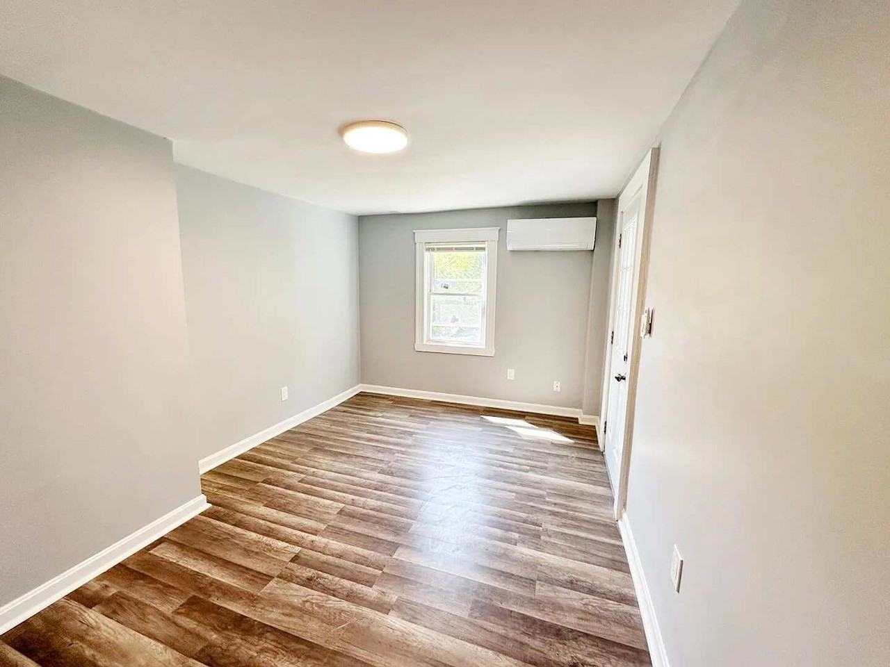 14 Clark St #1 - Photo 6 of 9