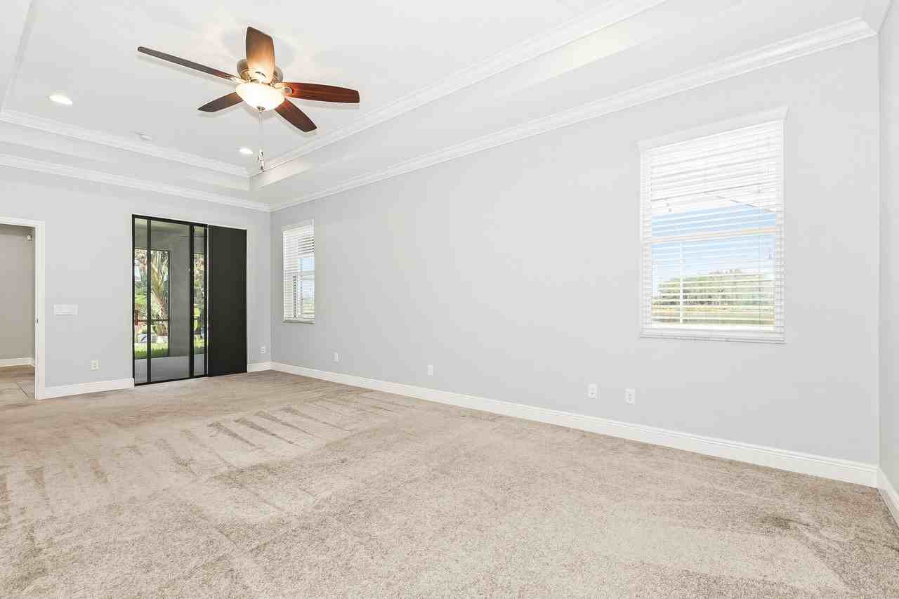 19367 Long Lake Ranch Blvd #1 - Photo 5 of 22