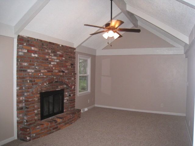 9609 N Charlotte St - Photo 3 of 19