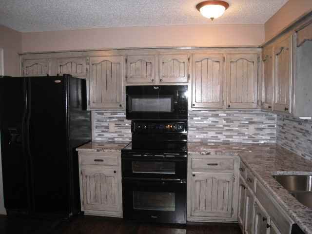 9609 N Charlotte St - Photo 6 of 19