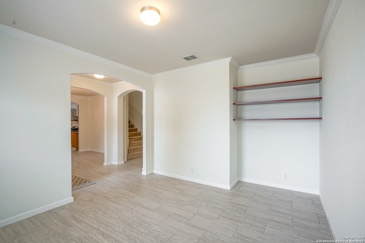 24002 Buckthorn Pass - Photo 7 of 41
