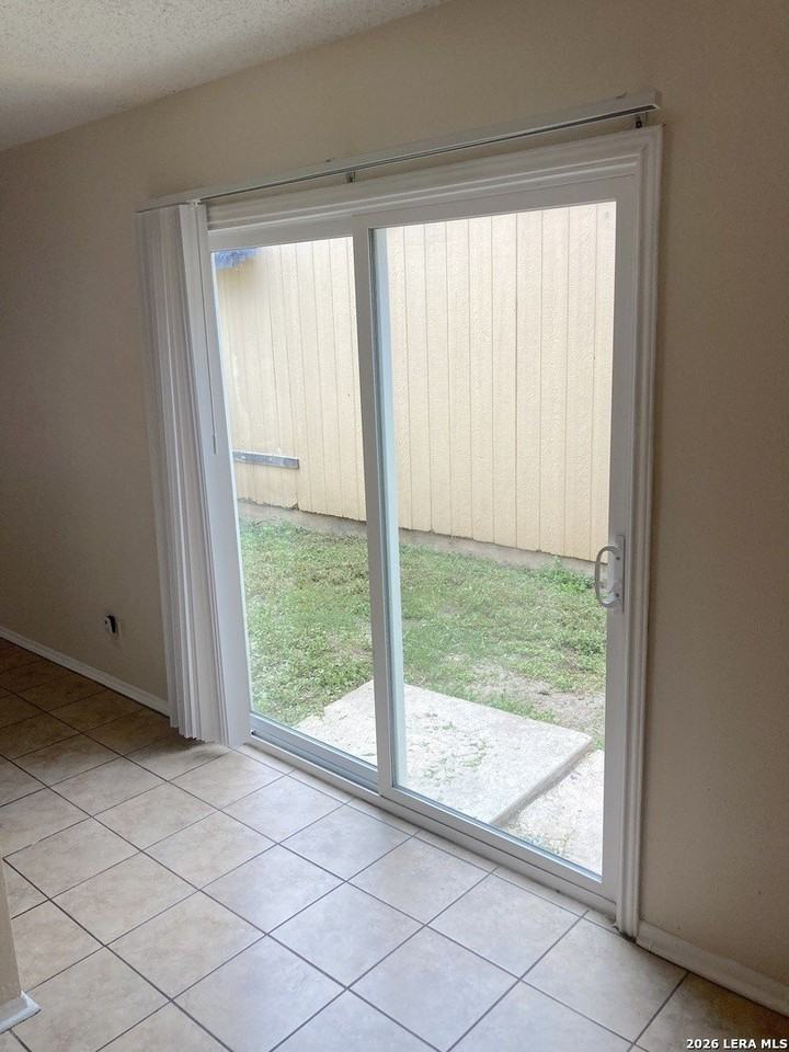 4339 Lehman Dr - Photo 6 of 16