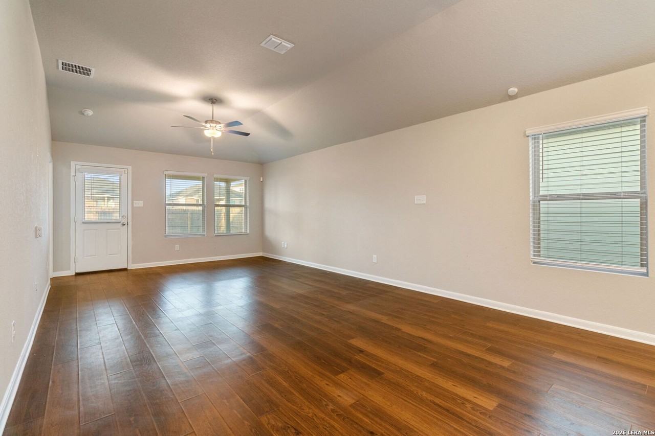 13630 Mineral Wl - Photo 6 of 15