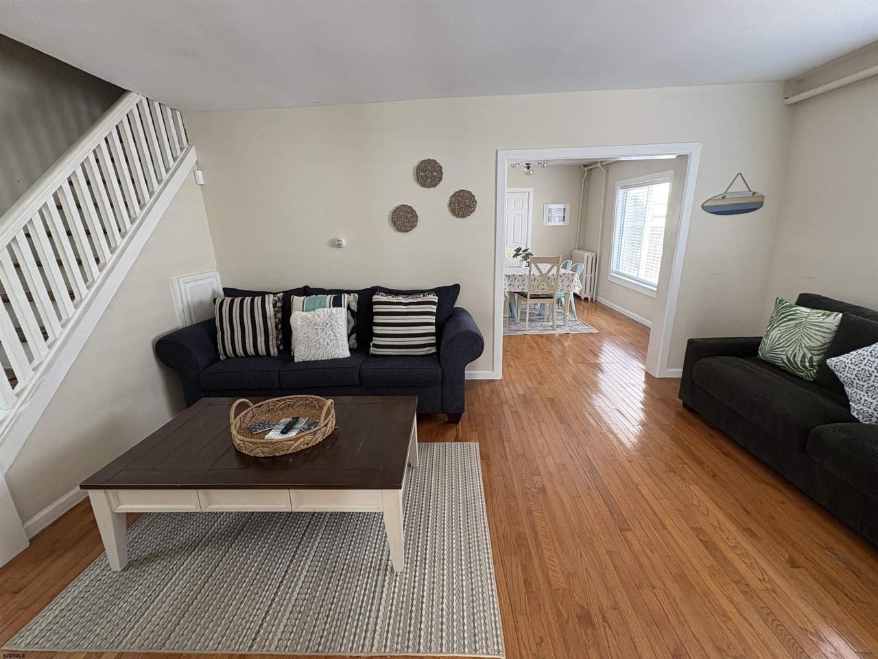 201 N Portland Ave - Photo 2 of 44