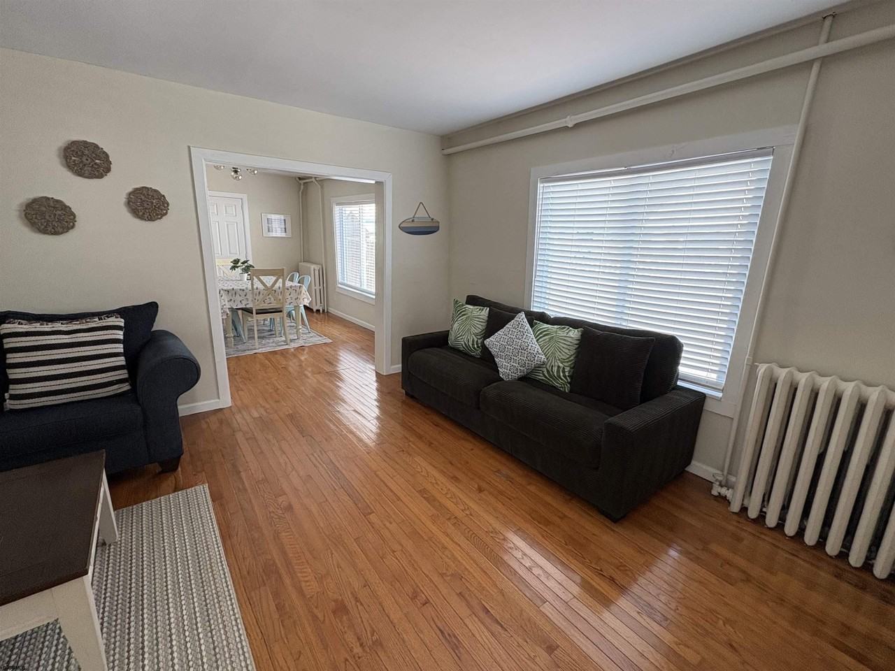 201 N Portland Ave - Photo 3 of 44