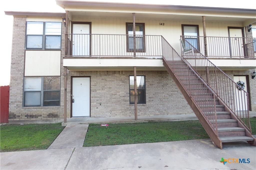 142 Wolf Rd #A