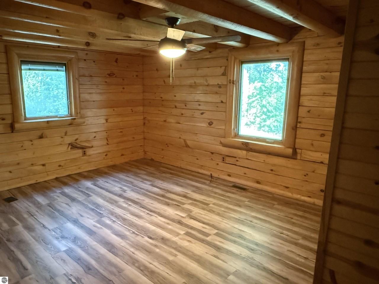 5498 Gross Dr - Photo 5 of 15