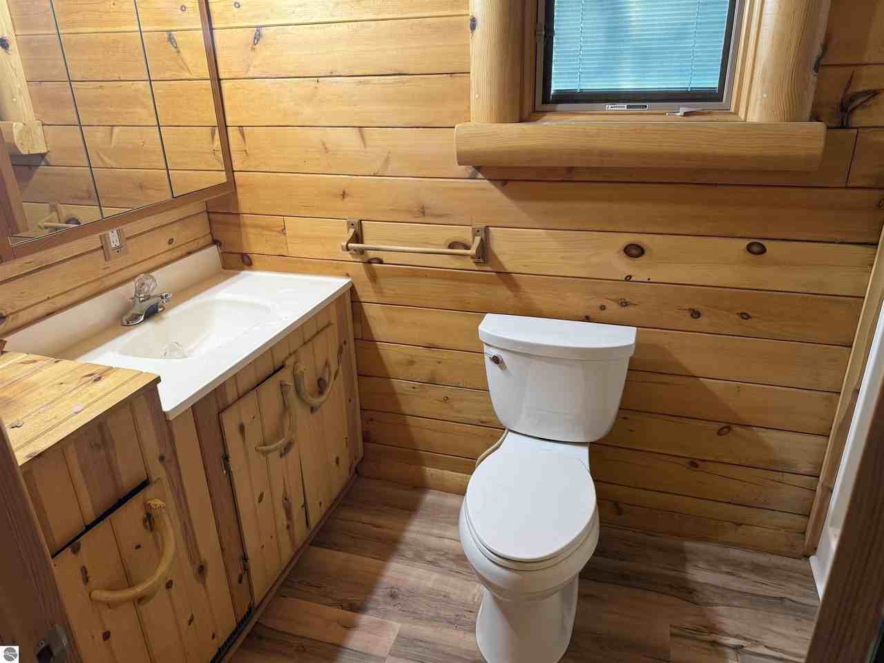5498 Gross Dr - Photo 6 of 15