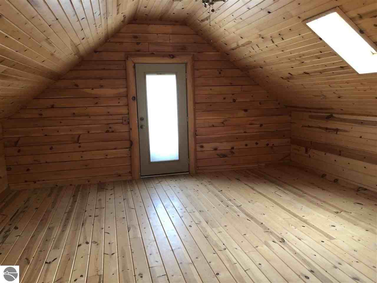 5498 Gross Dr - Photo 7 of 15