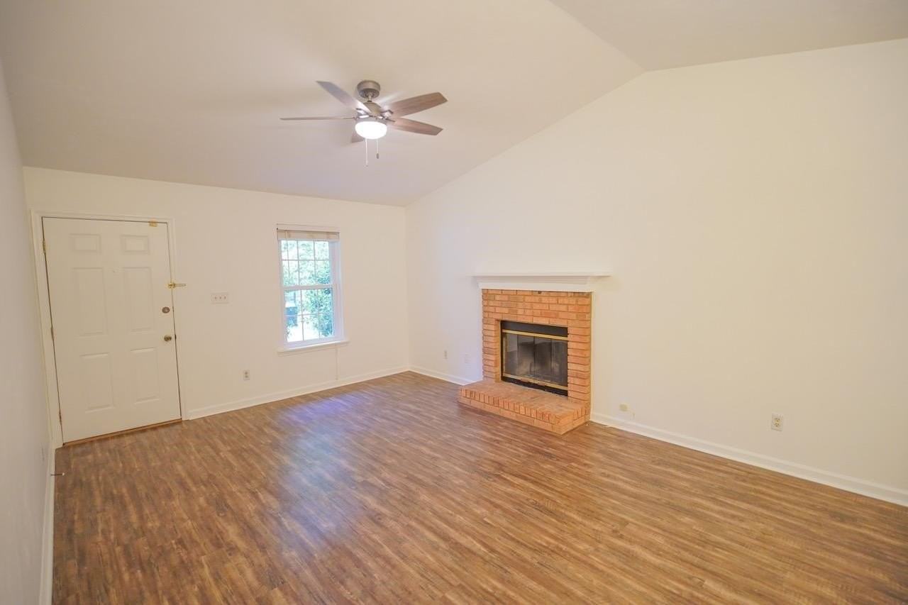 2418 Ian Dr - Photo 3 of 22
