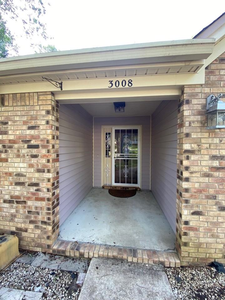 3008 Harpers Ferry Dr - Photo 3 of 35