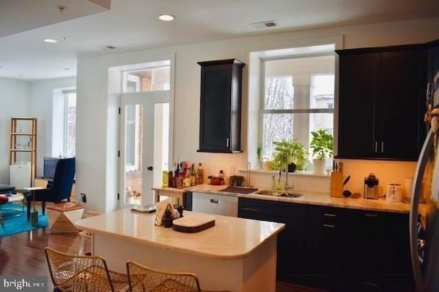 1249 Kenyon St Nw #3 - Photo 7 of 12