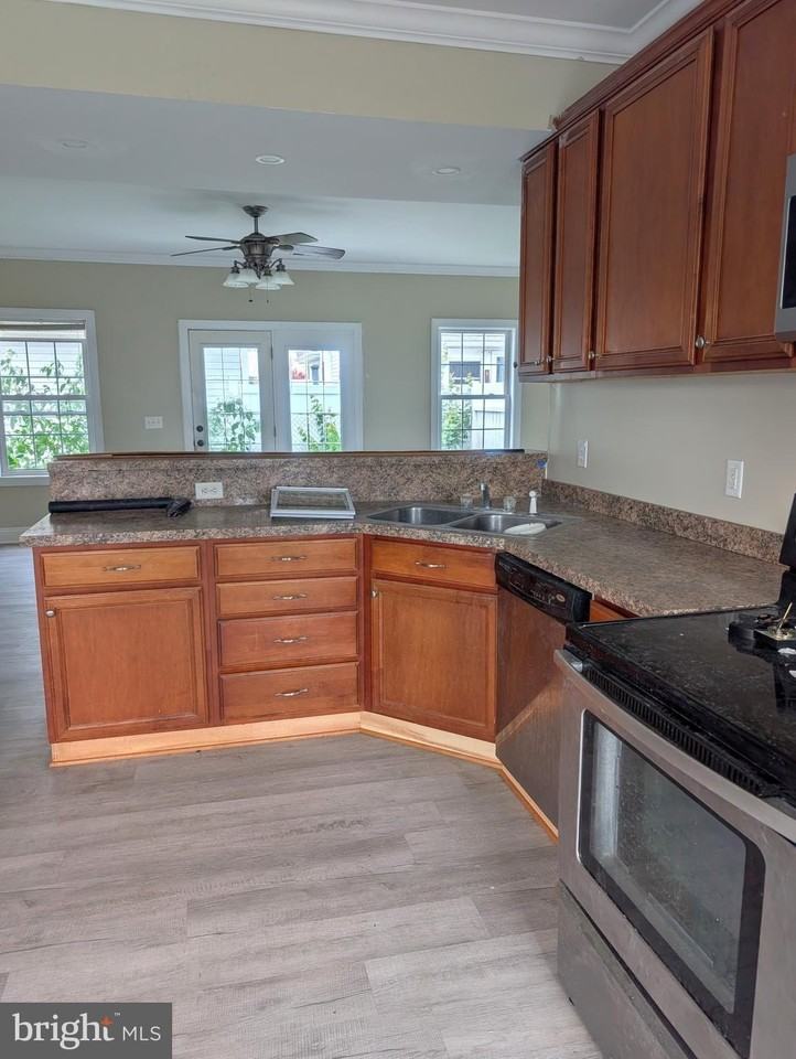 200 W Market St #2 - Photo 3 of 14