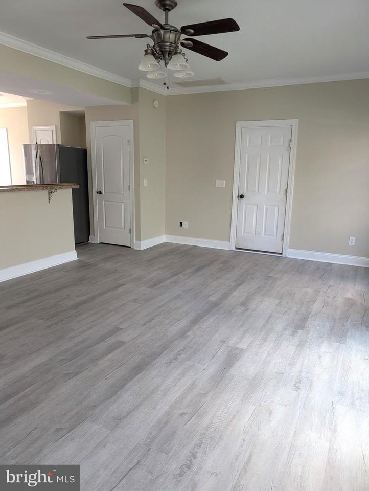 200 W Market St #2 - Photo 4 of 14