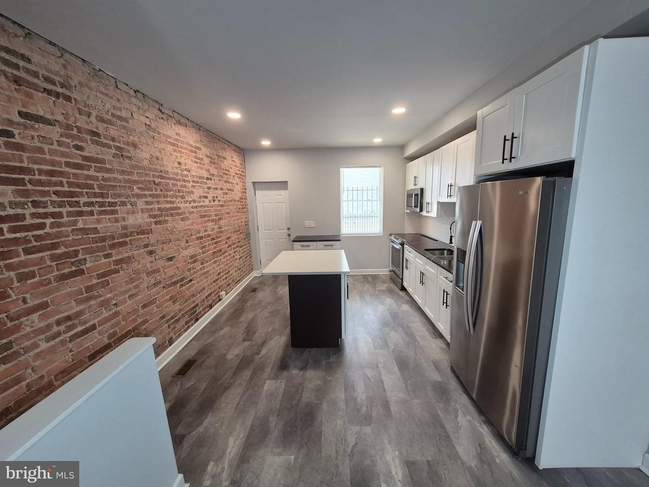 3103 E Monument St - Photo 2 of 29