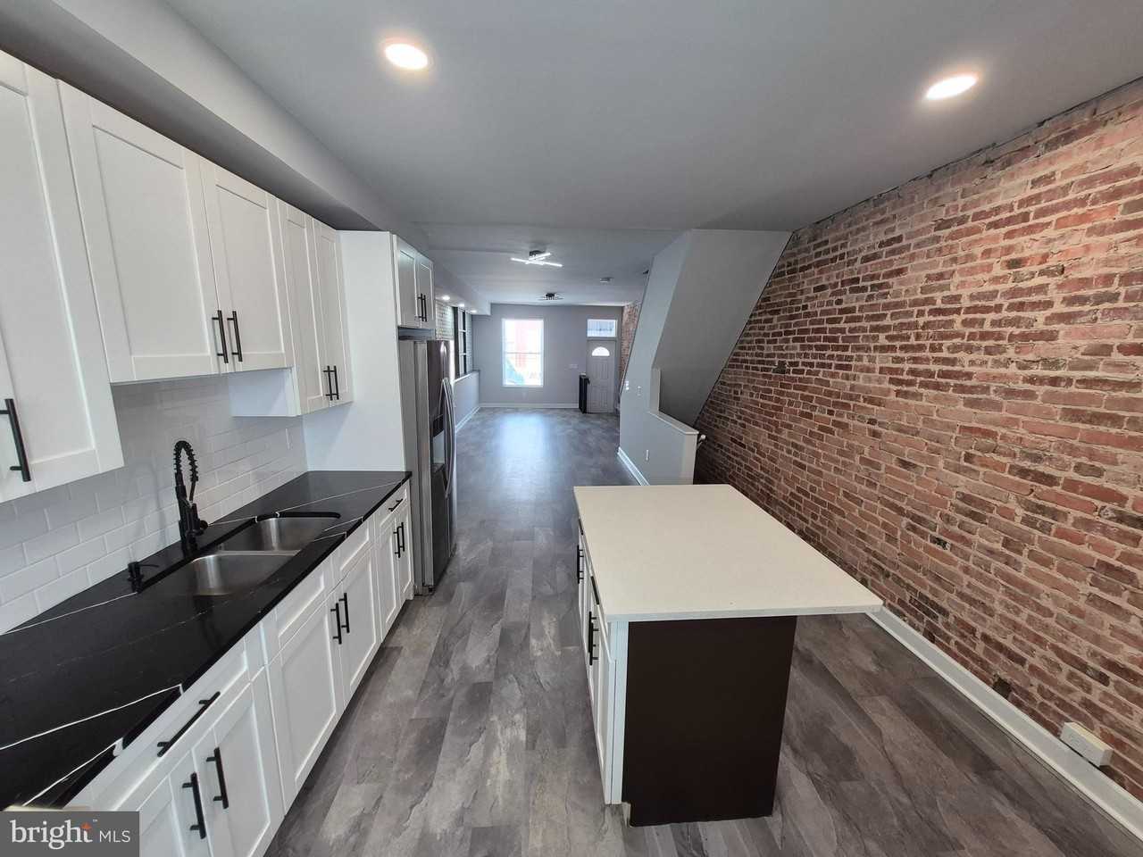 3103 E Monument St - Photo 6 of 29