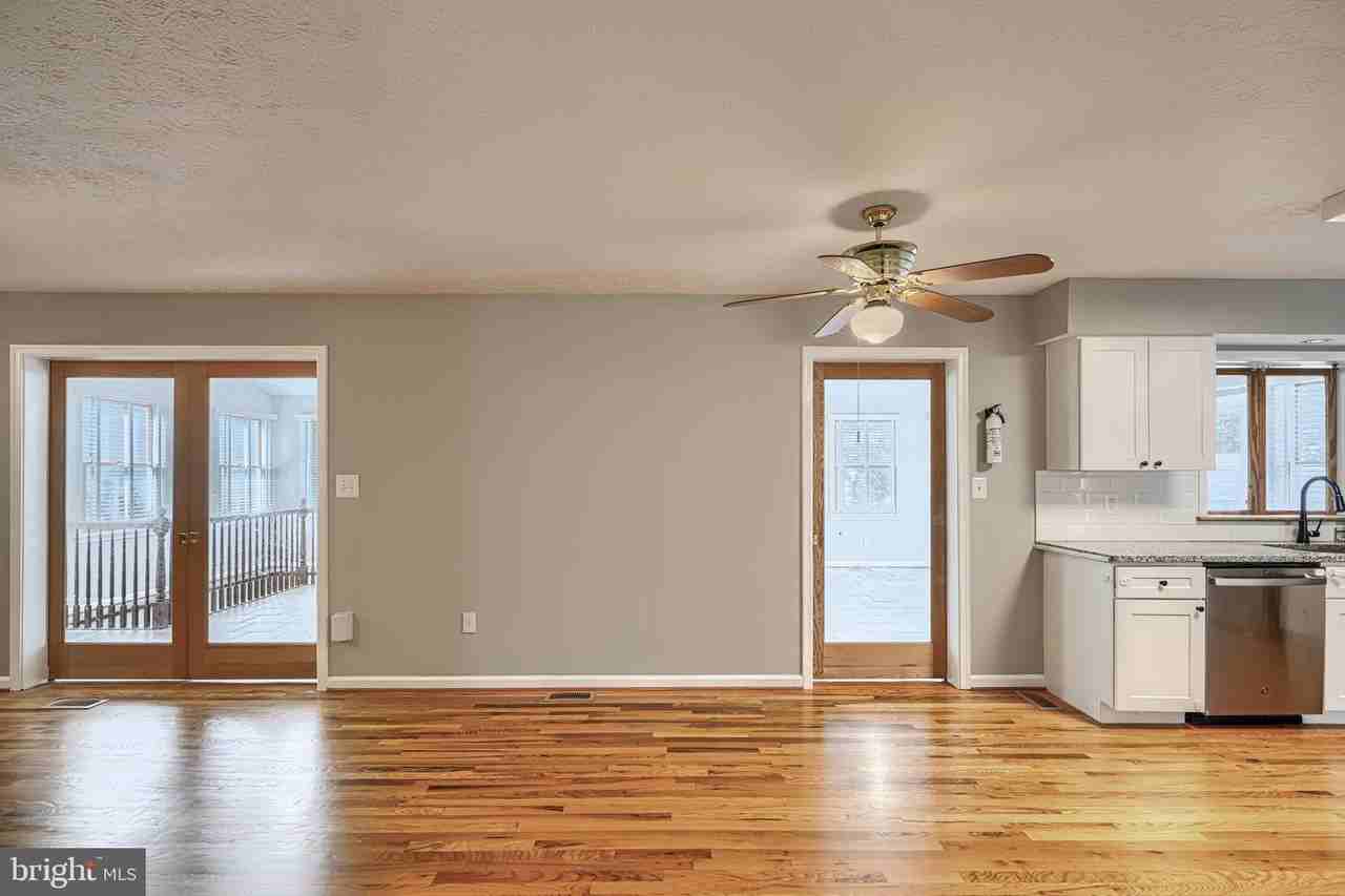 8301 Whitebark Ct - Photo 6 of 50