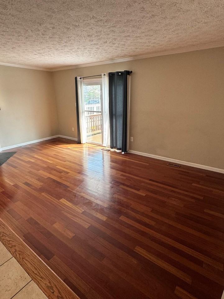 19048 Partridge Wood Dr - Photo 6 of 23