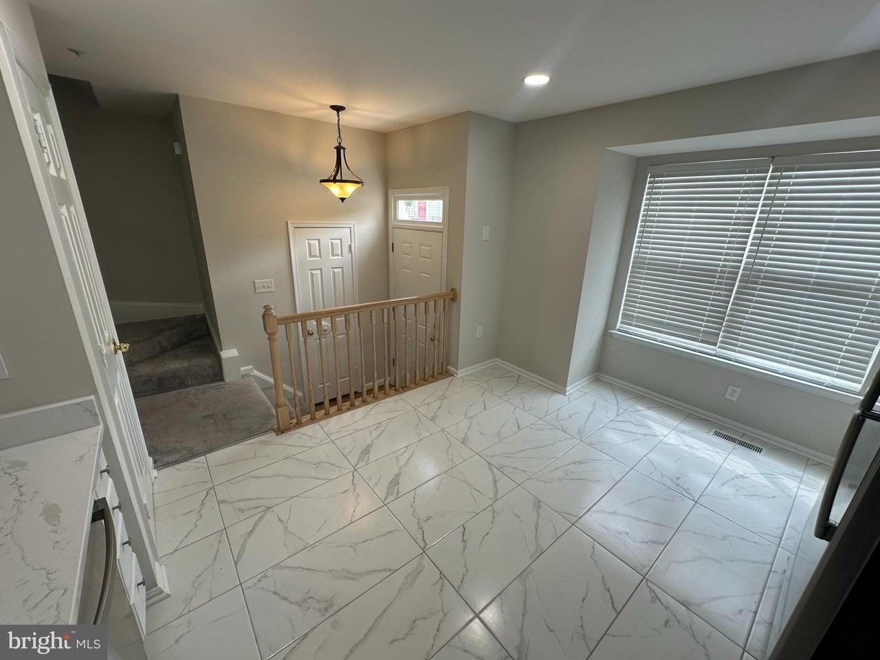 953 Dunloring Ct - Photo 7 of 37