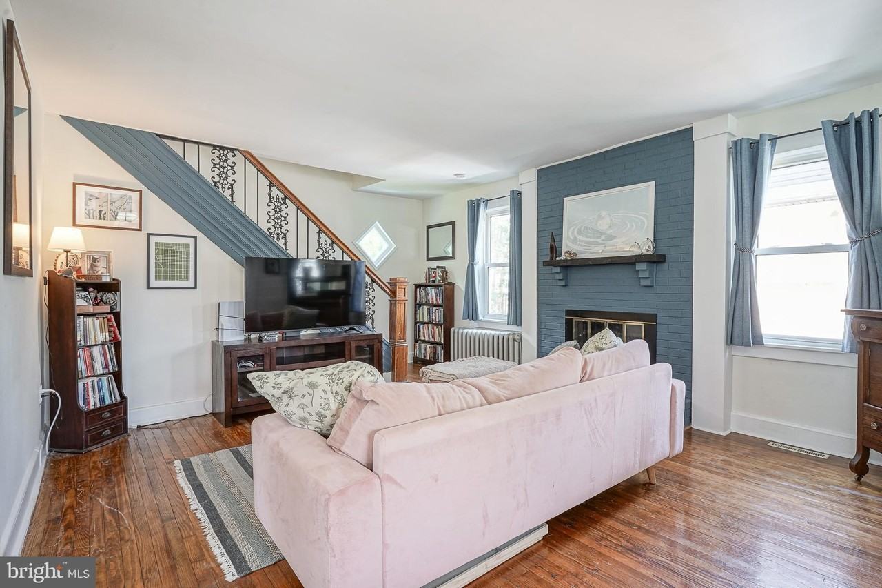 158 Wyoming Ave - Photo 6 of 25