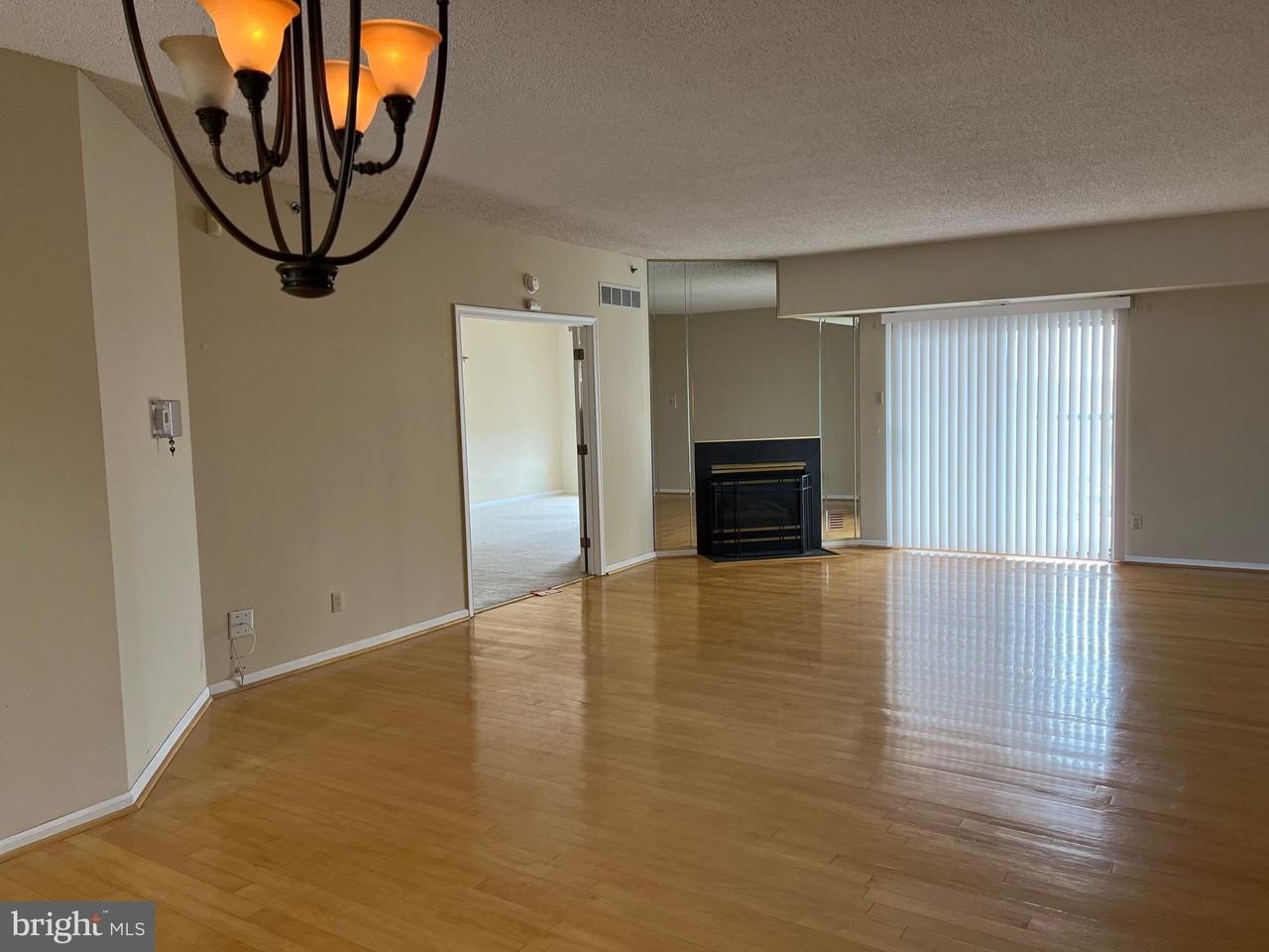 6252 Main St #6252 - Photo 5 of 20
