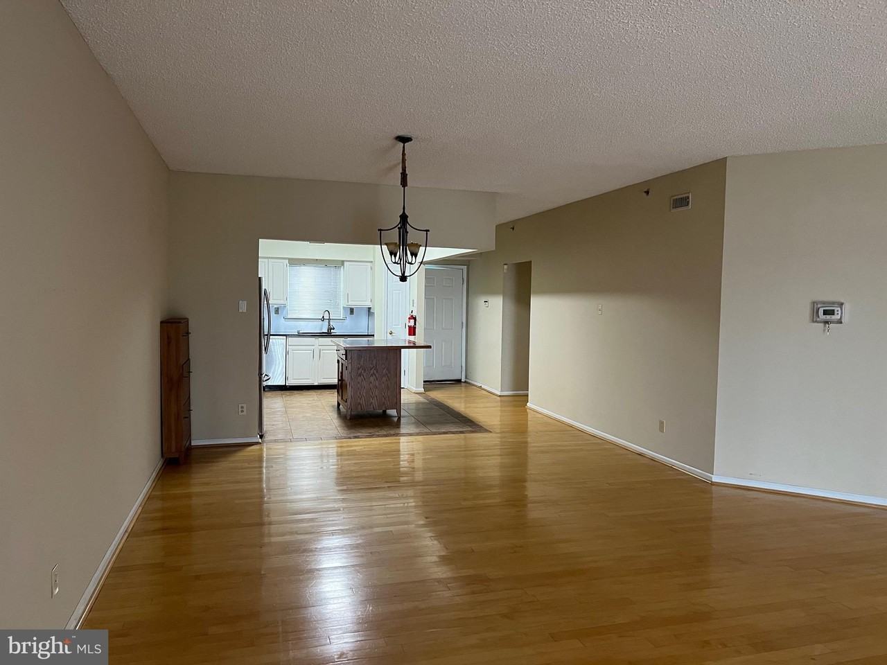 6252 Main St #6252 - Photo 6 of 20